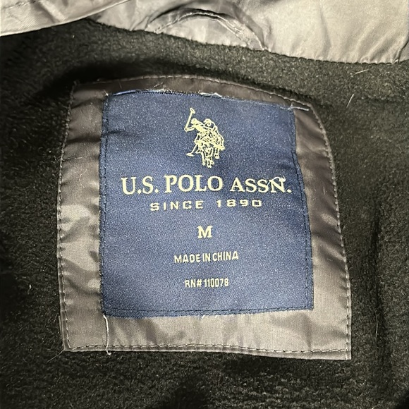U.S. Polo Association Puffer Coat Sz M, Black/Gray - Picture 6 of 7